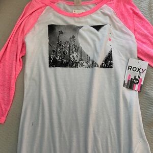 Roxy large t shirt 3/4 sleeves